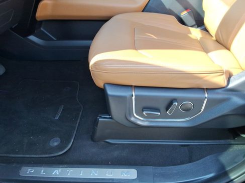 Used 2023 Ford Expedition Max Platinum image 25