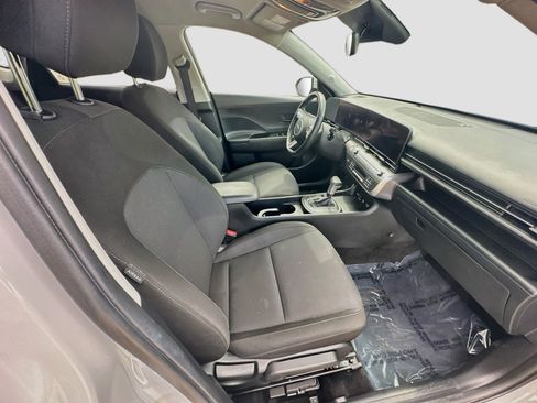 Used 2025 Hyundai Kona SEL AWD/4WD image 29
