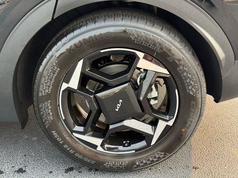 New 2026 Kia Sportage EX image 12
