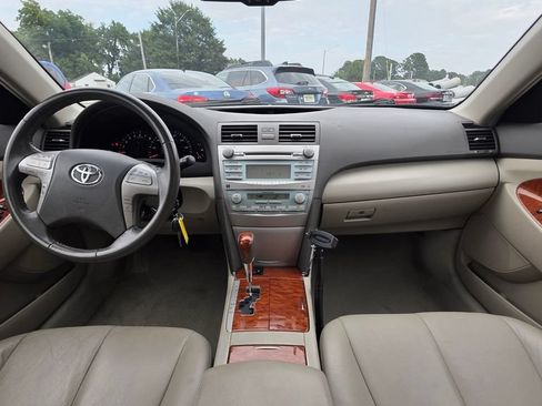 Used 2009 Toyota Camry XLE FWD image 17
