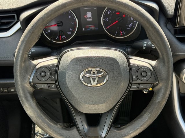 Used 2021 Toyota RAV4 LE FWD image 14