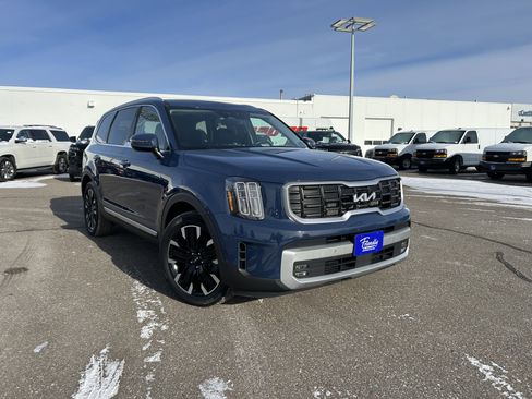 Used 2023 Kia Telluride SX Prestige image 2