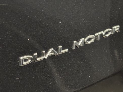 Used 2026 Tesla Model Y AWD image 3