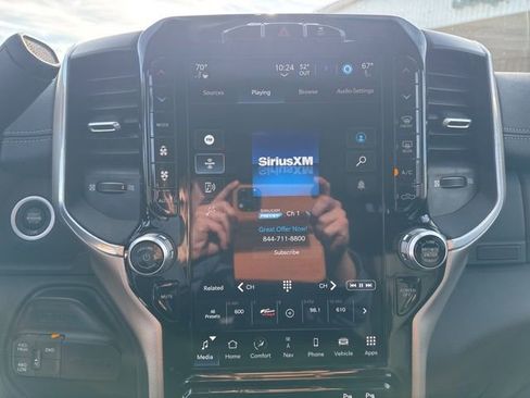 Used 2024 RAM 3500 Laramie image 38