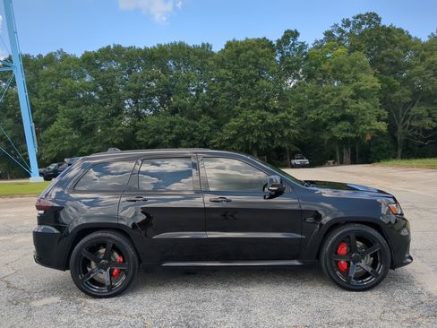 Used 2020 Jeep Grand Cherokee SRT AWD/4WD image 2
