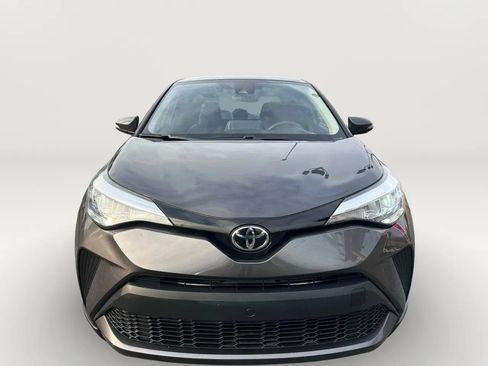 Used 2021 Toyota C-HR LE image 7