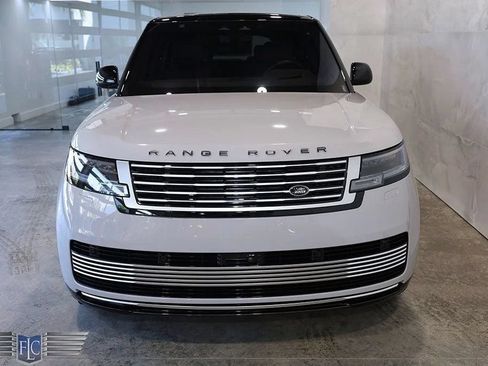 Used 2023 Land Rover Range Rover SV AWD/4WD image 6