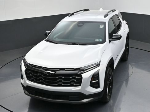 Used 2026 Chevrolet Equinox LT w/ Convenience Package II FWD image 46