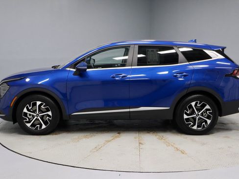 Used 2024 Kia Sportage EX FWD image 10