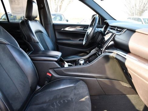 Used 2022 Jeep Grand Cherokee Altitude image 26