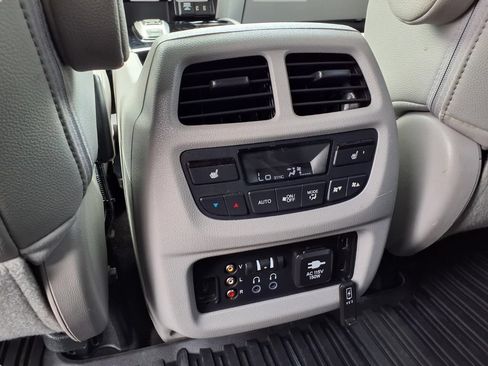 Used 2017 Honda Pilot Elite image 24