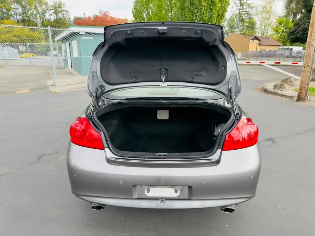Used 2013 INFINITI G37 Journey w/ Premium Pkg RWD image 18