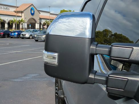 Used 2024 Ford F250 Platinum image 12