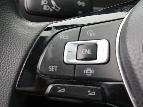 Used 2019 Volkswagen Tiguan S w/ Driver Assistance Package FWD image 9