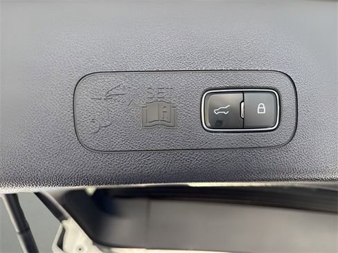 Used 2023 Lincoln Aviator Reserve image 24