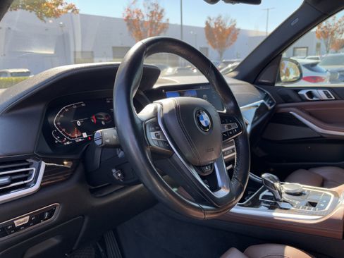 Used 2021 BMW X5 xDrive40i w/ Premium Package image 17