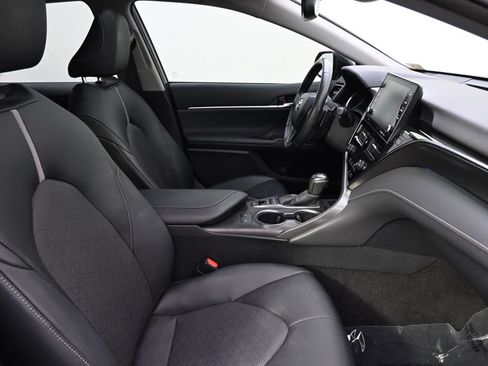 Used 2022 Toyota Camry XSE w/ Cold Weather Package FWD image 15