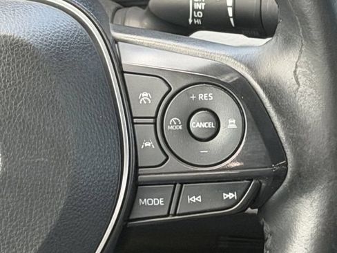 Used 2024 Toyota Corolla SE FWD image 12