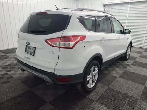 Used 2015 Ford Escape SE image 11