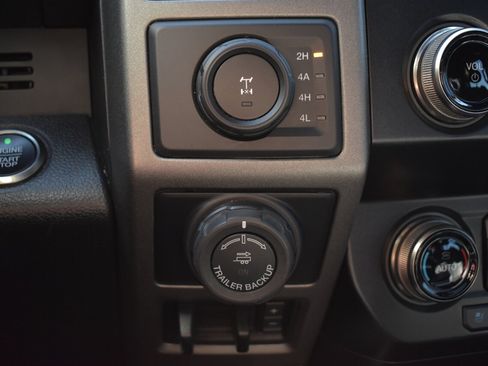 Used 2019 Ford F150 Raptor w/ Equipment Group 802A Luxury AWD/4WD image 28