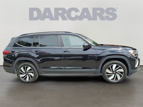 Used 2025 Volkswagen Atlas SE FWD image 7