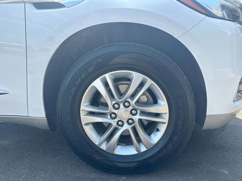 Used 2020 Buick Enclave Essence w/ Sound and Sites Package FWD image 12