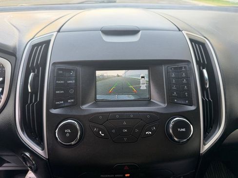 Used 2017 Ford Edge SEL image 29