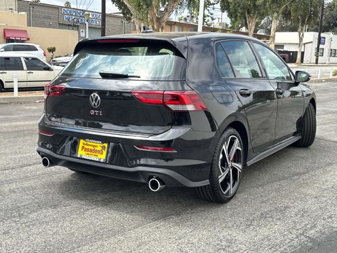 New 2025 Volkswagen GTI SE image 4