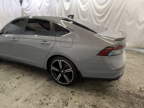Used 2025 Honda Accord Sport image 10