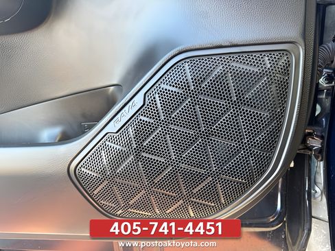 Used 2025 Toyota RAV4 XLE FWD image 35