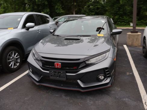 Used 2019 Honda Civic Type R image 3