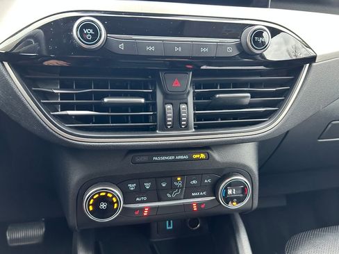 Used 2020 Ford Escape SE Sport image 15