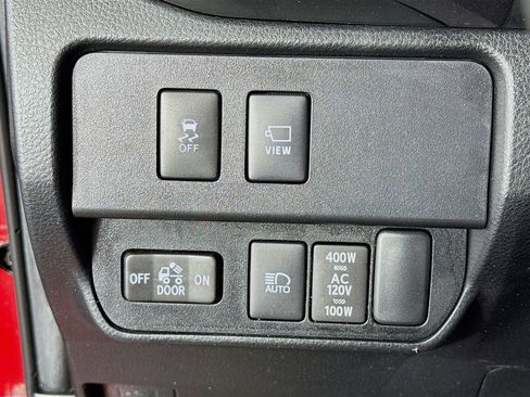 Used 2023 Toyota Tacoma TRD Sport w/ Advanced Technology Package image 14