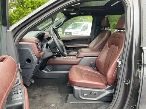 Certified 2024 Ford Expedition Max Limited AWD/4WD image 6