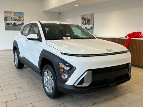 New 2026 Hyundai Kona SE image 4