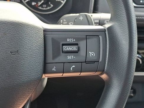 Used 2025 Nissan Rogue S FWD image 26