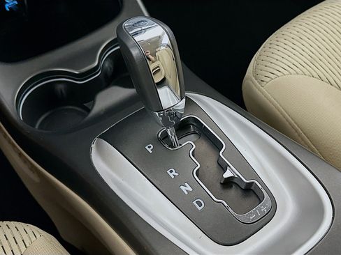 Used 2020 Dodge Journey SE image 23