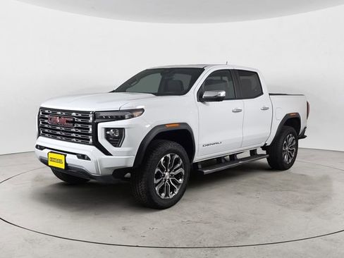 Used 2026 GMC Canyon Denali AWD/4WD image 1