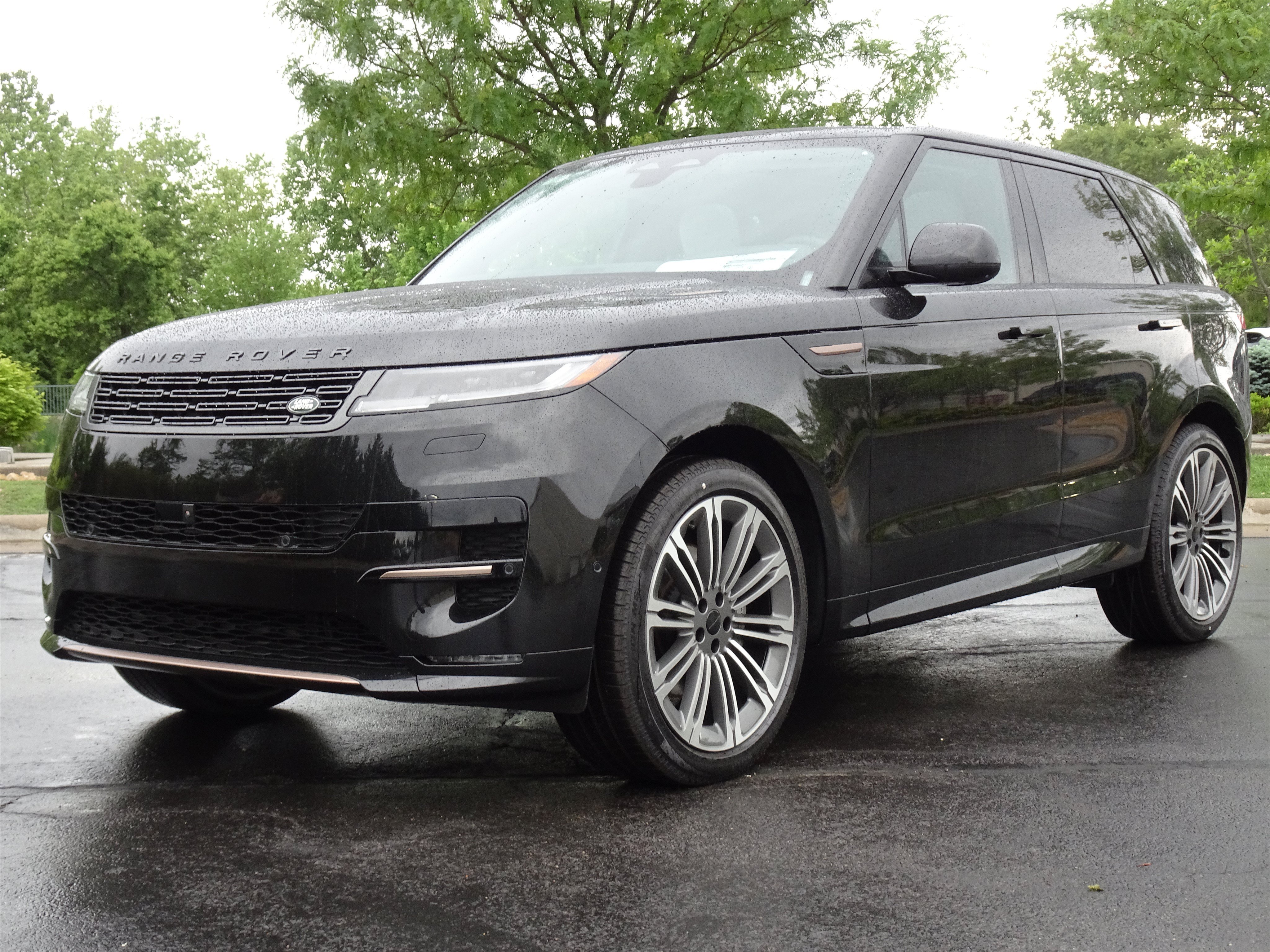 New 2026 Land Rover Range Rover Sport Dynamic SE AWD/4WD image 8