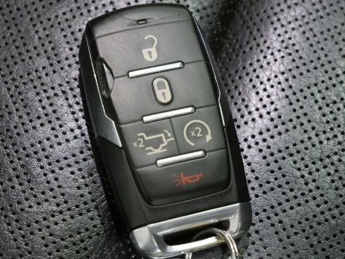 Used 2022 RAM 1500 Laramie AWD/4WD image 27