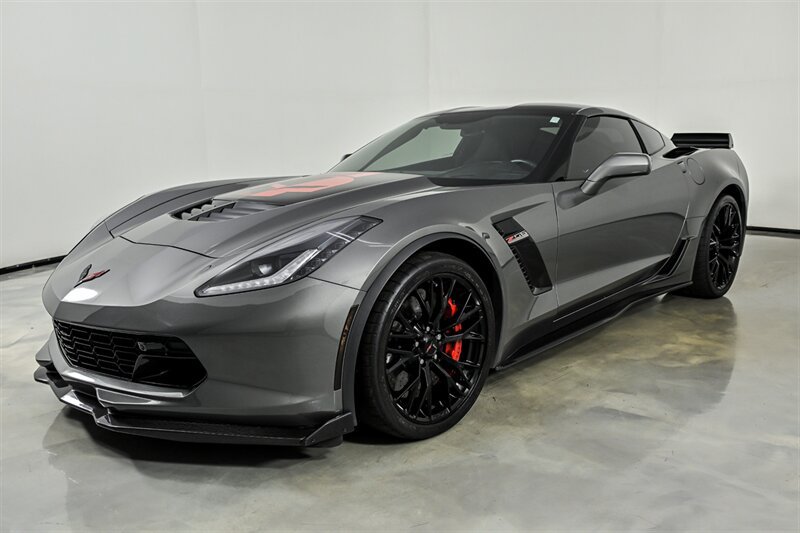 Used 2016 Chevrolet Corvette Z06 w/ 3LZ Preferred Equipment Group RWD image 5