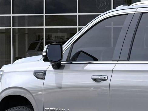 New 2026 GMC Yukon XL Denali Ultimate image 12
