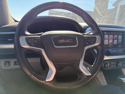 Used 2018 GMC Acadia SLT image 12