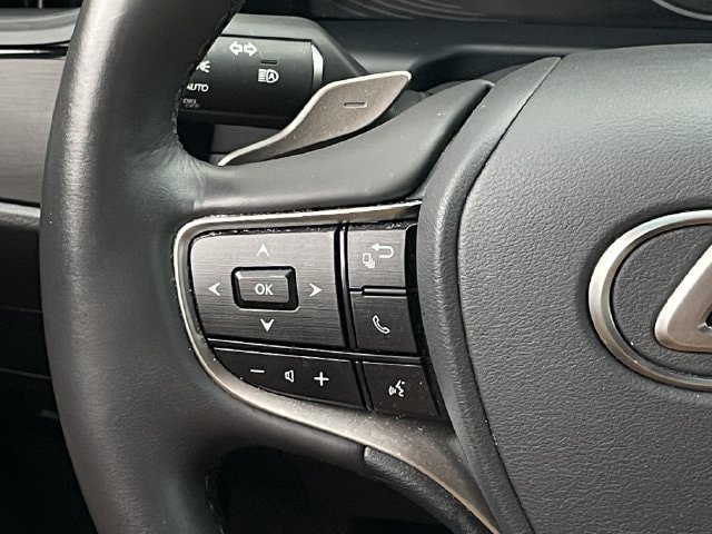 Used 2025 Lexus ES 350 w/ Premium Package FWD image 12