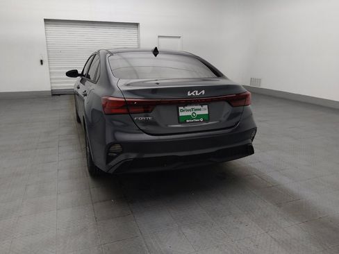 Used 2022 Kia Forte LXS w/ LXS Technology Package FWD image 6