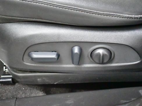 Used 2023 Buick Encore GX Preferred w/ Cold Weather Comfort Package AWD/4WD image 13