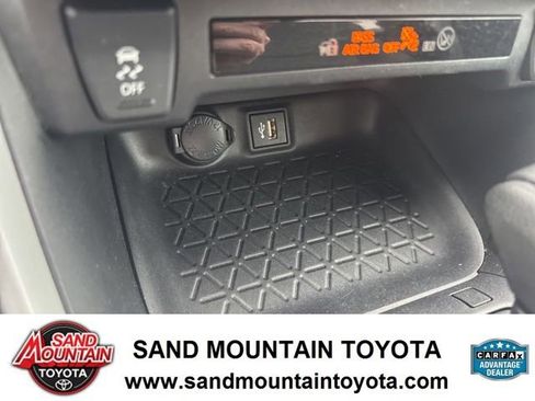 Used 2024 Toyota RAV4 XLE image 20