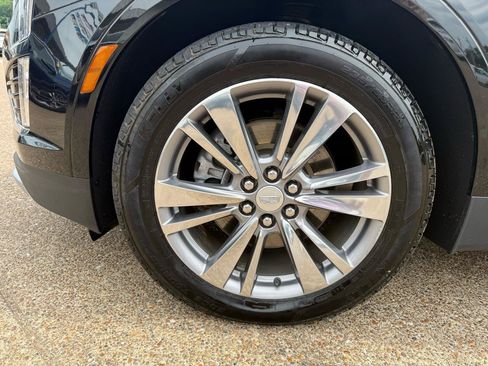 Used 2024 Cadillac XT5 Premium Luxury AWD/4WD image 6