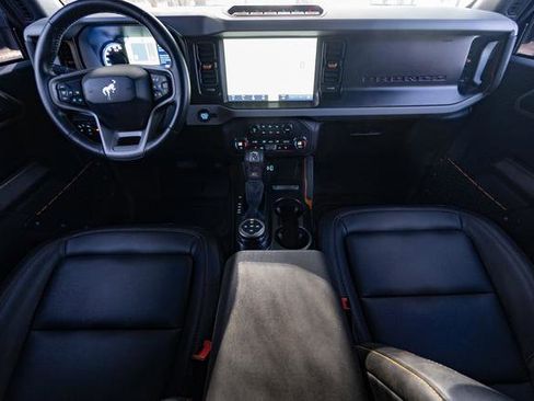 Used 2023 Ford Bronco Badlands image 14