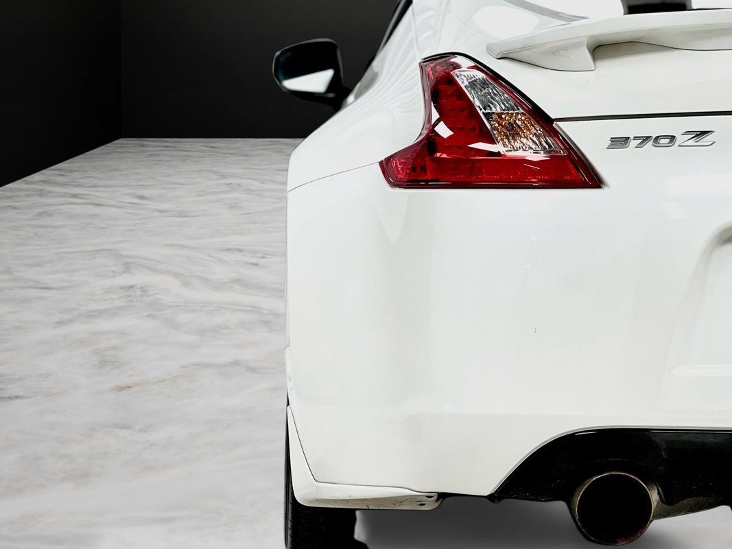Used 2020 Nissan 370Z Coupe RWD image 14